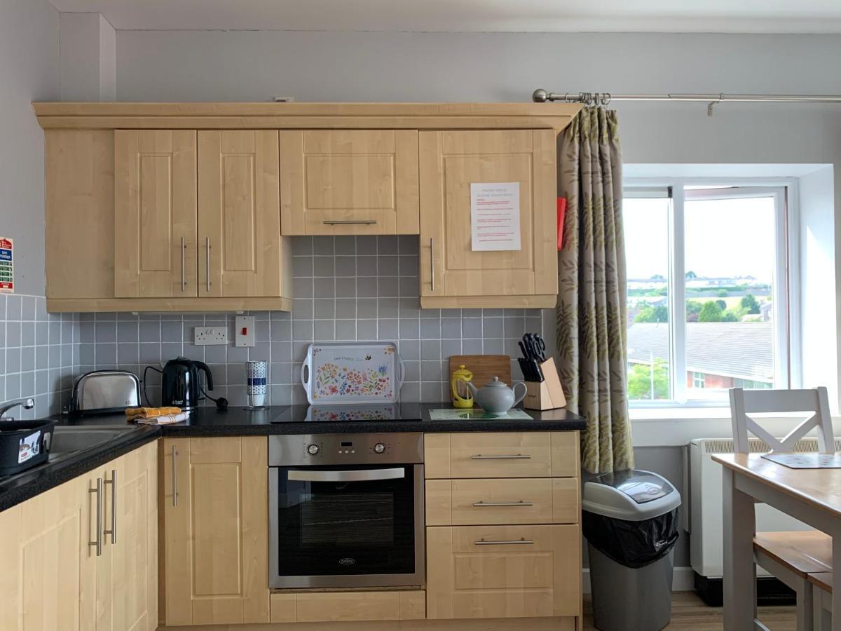 Priory House, Student Accommodation, Manor Village Apartments, Cork Road, X91W427 Waterford Buitenkant foto